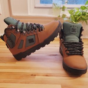 DC Water Resistant Hiking Boots